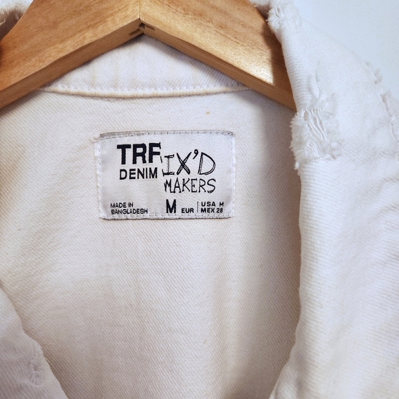 3/50$ ○ ZARA TRAFALUC WHITE DENIM JACKET SIZE M - Picture 4 of 7